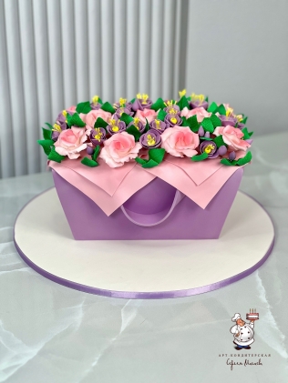 Торт Маме с цветами