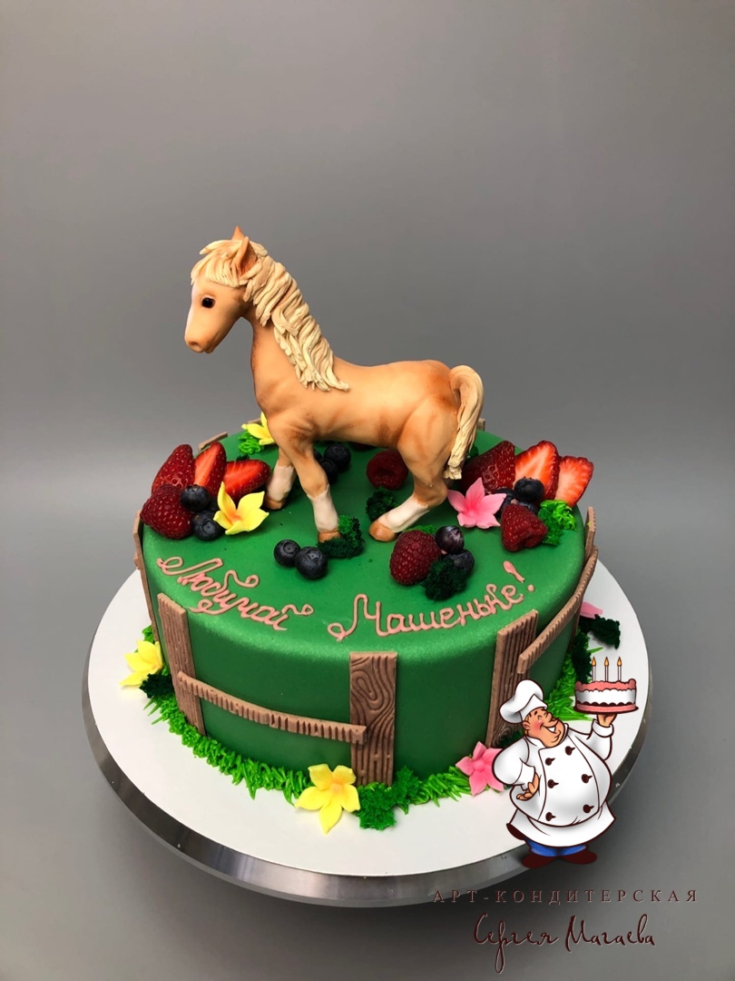 Шоколадная мастика и торт лошадь