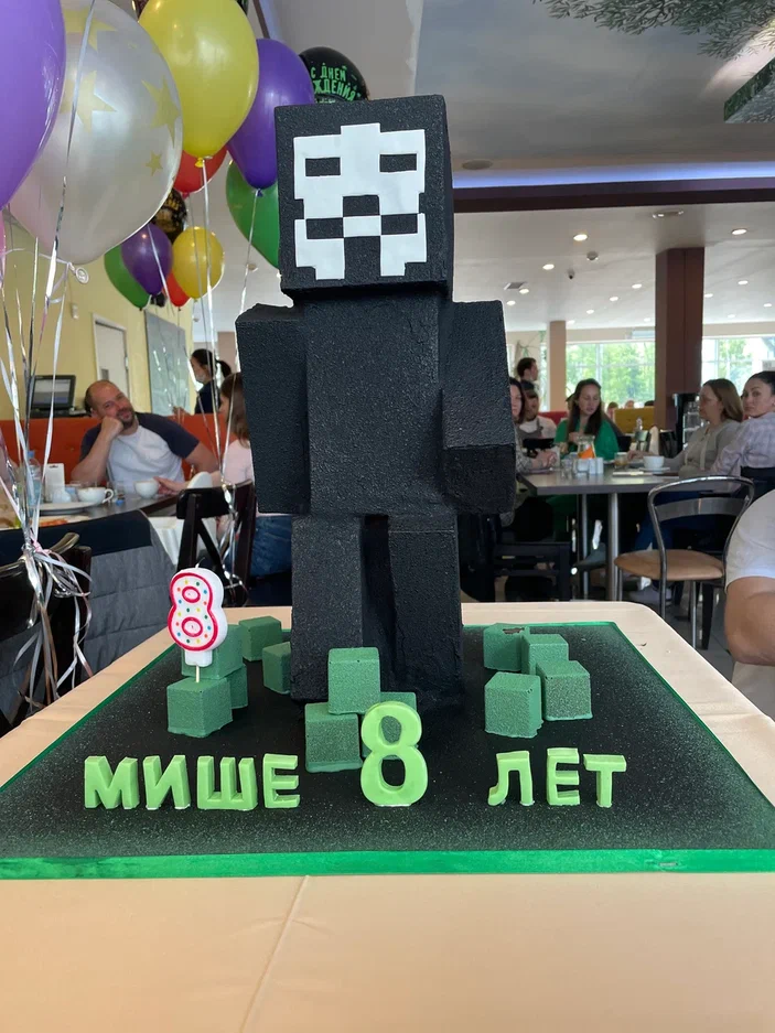 Торт "Майнкрафт"